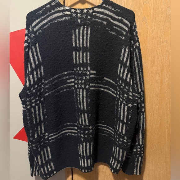 John varvatos sweater - Picture 2 of 3